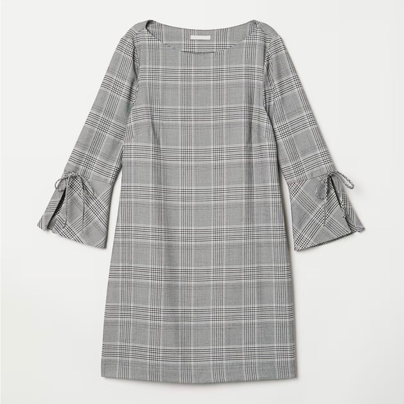 H&M Dresses & Skirts - H&M Plaid Grey and White Dress